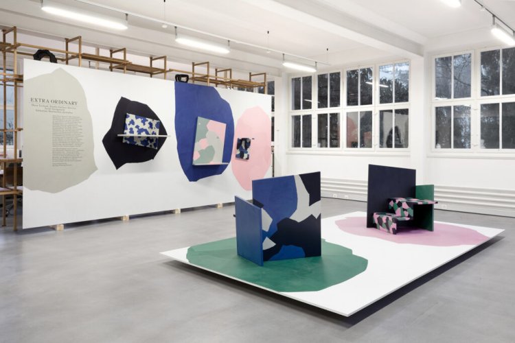 «Extra-Ordinary» von Designer Sebastian Marbacher und Textildesignerin Mara Tschudi (Studio Surface Service) in der Galerie O.