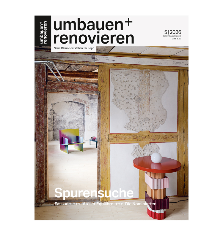 Titelbild der Zeitschrift umbauen+renovieren mit dem Einblick in einen Raum
