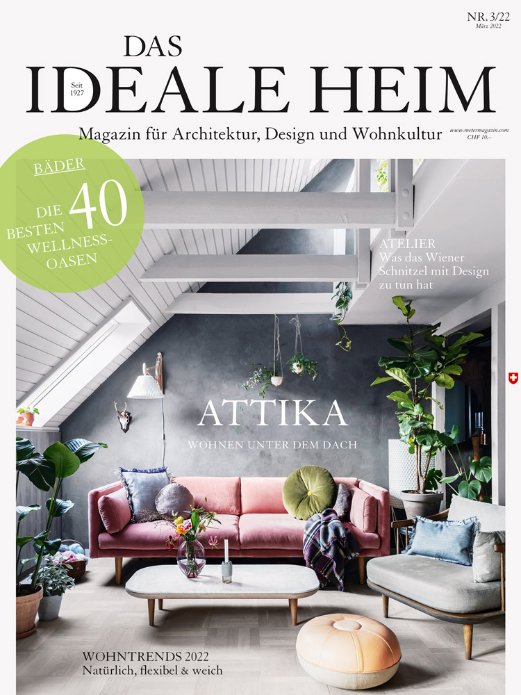 Cover von Das Ideale Heim mit Wohnzimmer und Sofaecke unter Dachschrägen.
