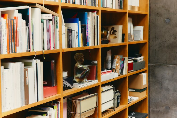 Eine Bibliothek